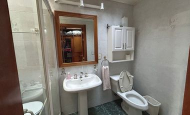 SE VENDE RESIDENCIA EN JARDINES EN LA MONTAÑA.