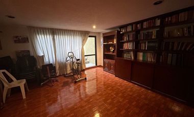 SE VENDE RESIDENCIA EN JARDINES EN LA MONTAÑA.