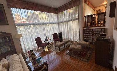 SE VENDE RESIDENCIA EN JARDINES EN LA MONTAÑA.
