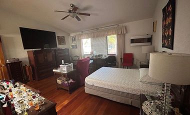 SE VENDE RESIDENCIA EN JARDINES EN LA MONTAÑA.