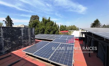 Casa en venta, en Jardines del Pedregal,  con gran jardín, lujo y confort