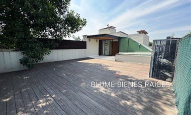 Casa en venta, en Jardines del Pedregal,  con gran jardín, lujo y confort