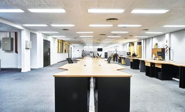CABA, Centro, Microcentro, Monserrat - Alquiler o venta - Edificio comercial - Oficinas
