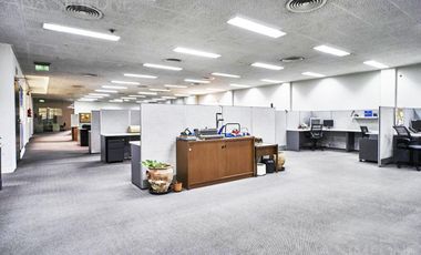 CABA, Centro, Microcentro, Monserrat - Alquiler o venta - Edificio comercial - Oficinas