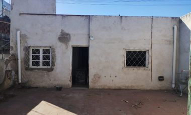 Casa a refaccionar completa Raúl  B. Diaz