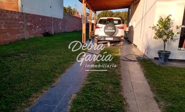 VENTA CASA EN MAR DE AJO GAS NATURAL GARAGE PARA DOS AUTOS