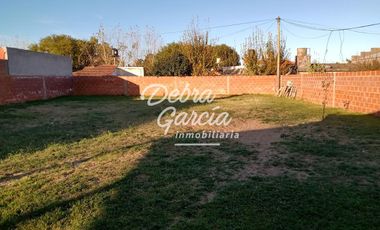 VENTA CASA EN MAR DE AJO GAS NATURAL GARAGE PARA DOS AUTOS