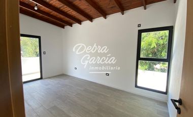 Casa PH 4 Ambientes - A Estrenar – Gas Natural - Patio Cochera