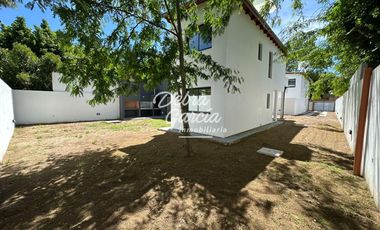 Casa PH 4 Ambientes - A Estrenar – Gas Natural - Patio Cochera