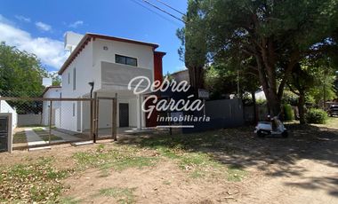 Casa PH 4 Ambientes - A Estrenar – Gas Natural - Patio Cochera
