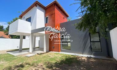 Casa PH 4 Ambientes - A Estrenar – Gas Natural - Patio Cochera