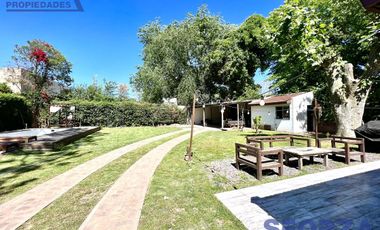 Casa en venta en barrio cuba con pileta