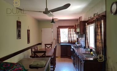 VENTA CASA 2 DORMITORIOS EN VILLA DIEGO AL 400