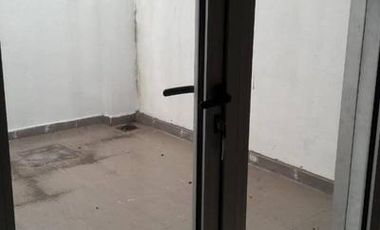 Oficina en Ciudad Ribera. Entrepiso. Balcón. 77m² aprox.