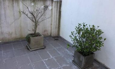 Oficina en Ciudad Ribera. Entrepiso. Balcón. 77m² aprox.