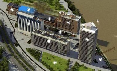 Oficina en Ciudad Ribera. Entrepiso. Balcón. 77m² aprox.