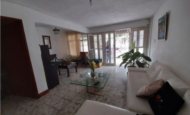 Barrio Petrúc - Casa bifamiliar en venta