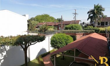 VENTA DE CASA CON ESTILO CAMPESTRE BARRIO LIBERTADORES YOPAL