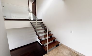 RENTO CASA MODERNA DE LUJO YERBABONITA BOSQUE NATIVO SOPO
