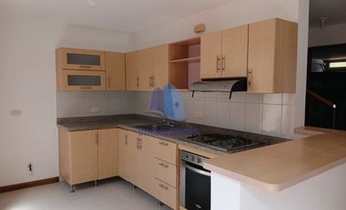 Arriendo casa ubicada en el municipio de La Ceja, Antioquia.