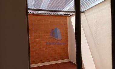 Arriendo casa ubicada en el municipio de La Ceja, Antioquia.