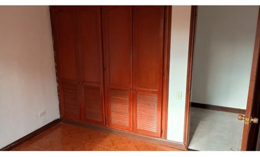 Se renta apartamento en Los Alpes Pereira