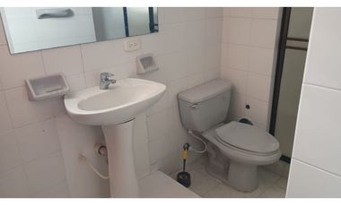 Se renta apartamento en Los Alpes Pereira