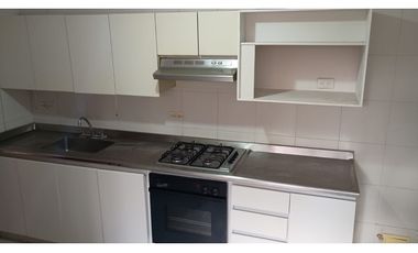 Se renta apartamento en Los Alpes Pereira