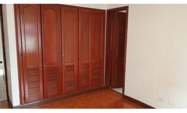 Se renta apartamento en Los Alpes Pereira