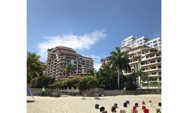 Apartamento en primera linea del mar en Bello Horizonte - 005 R