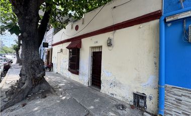 CASA EN VENTA UBICADA CENTRO HISTORICO PARA USO COMERCIAL