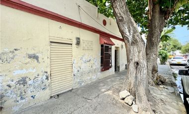 CASA EN VENTA UBICADA CENTRO HISTORICO PARA USO COMERCIAL