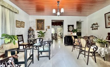 CASA EN VENTA UBICADA CENTRO HISTORICO PARA USO COMERCIAL