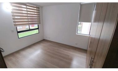 Cajica Centro, El Molino, 50 M2, esquinero, P2