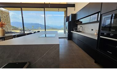 Venta casa campestre en Sopetrán de lujo, nueva y con vista panorámica