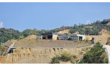 Venta casa campestre en Sopetrán de lujo, nueva y con vista panorámica