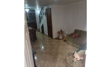 CASA EN VENTA EN RODEO ALTO MEDELLIN