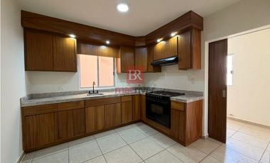 CASA EN RENTA EN PUENTE REAL SECCIÓN ANDALUCIA. CD. OBREGÓN, SON