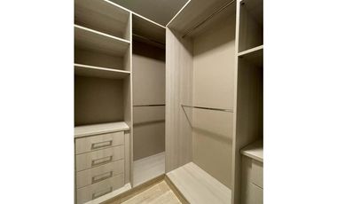 VENTA DE APARTAMENTO AMOBLADO 202 M2, THE REGENT $562,000