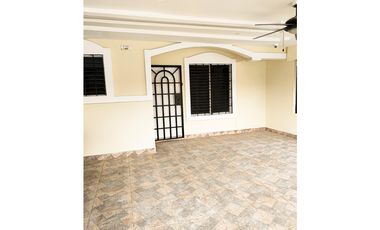 CASA EN VENTA URBANIZACION LA RIVIERA (T4) PSVLDC5-0326