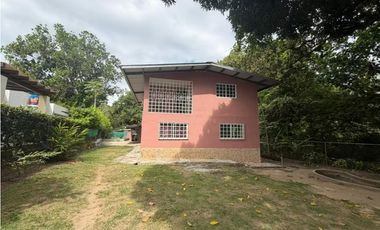 ALQUILER DE CASA EN CHAME  4 RECAMARAS  CON PISCINA. A.Q.