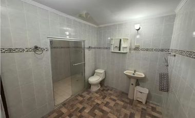 ALQUILER DE CASA EN CHAME  4 RECAMARAS  CON PISCINA. A.Q.
