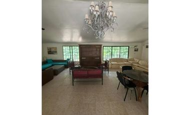 ALQUILER DE CASA EN CHAME  4 RECAMARAS  CON PISCINA. A.Q.