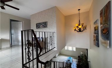 CASA EN VENTA VILLA DE LAS AZORES VILLA LUCRE