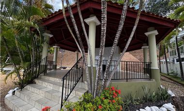 CASA EN VENTA VILLA DE LAS AZORES VILLA LUCRE