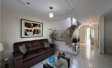 CASA EN VENTA VILLA DE LAS AZORES VILLA LUCRE