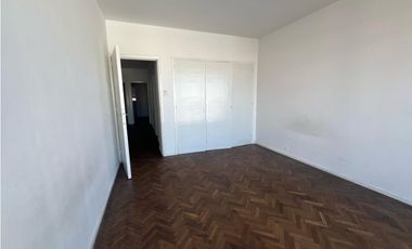 ALQUILER- DEPARTAMENTO 4 DORMITORIOS- CENTRO