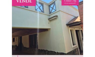 Casa en venta sobre avenida