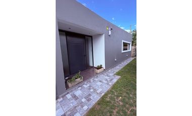 Casa a la venta -preciosa !