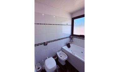 Casa a la venta -preciosa !